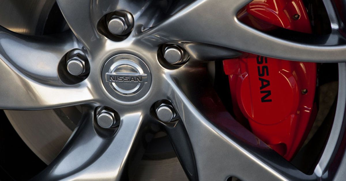 Nissan обновил купе 370Z_17