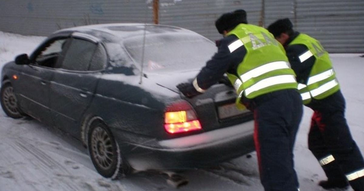Украинские гаишники зубрят на память VIP-номера