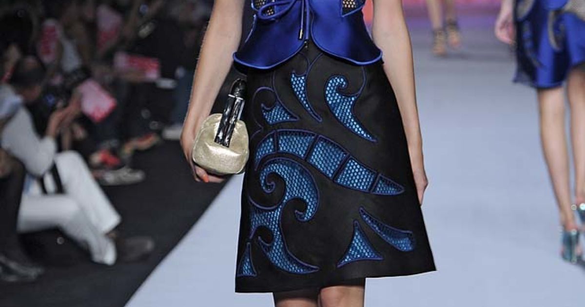 Viktor and Rolf прет-а-порте весна-лето 2012 / © EastNews
