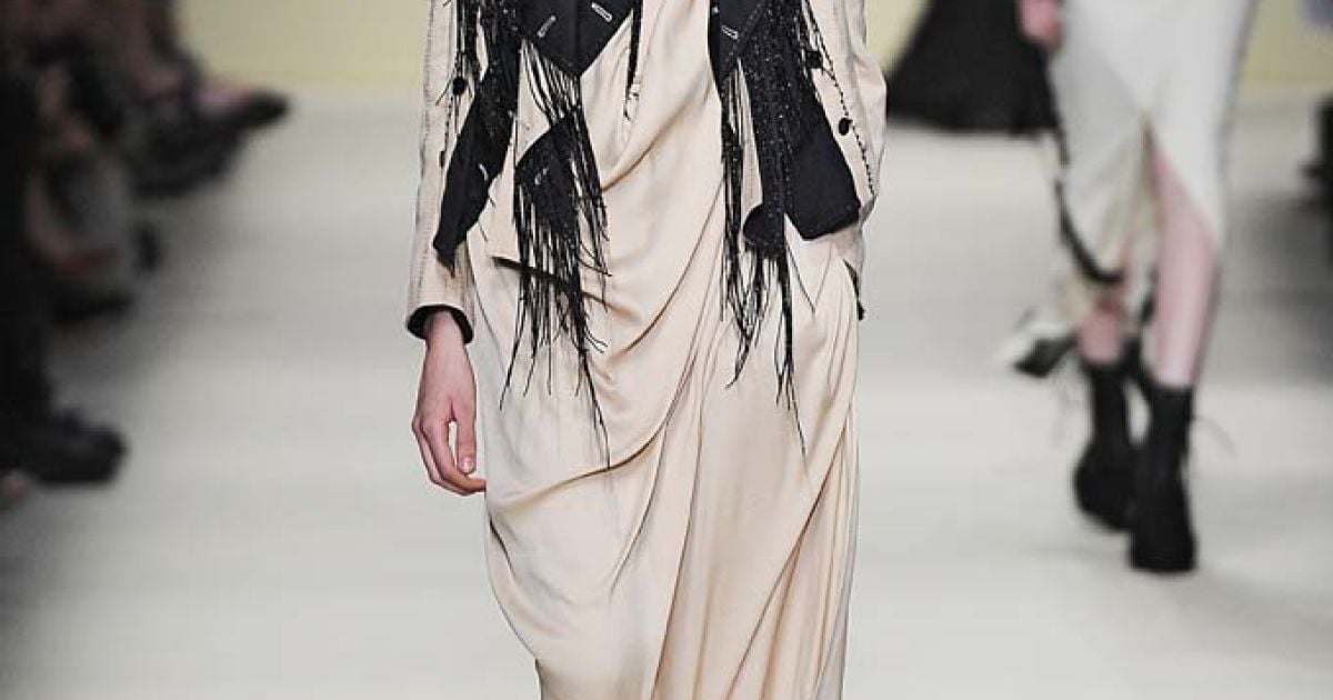 Ann Demeulemeester  прет-а-порте весна-лето 2012 / © EastNews