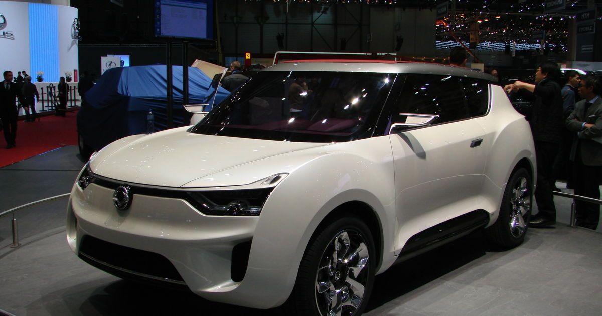 Ssang Yong скрестили Juke и Evoque