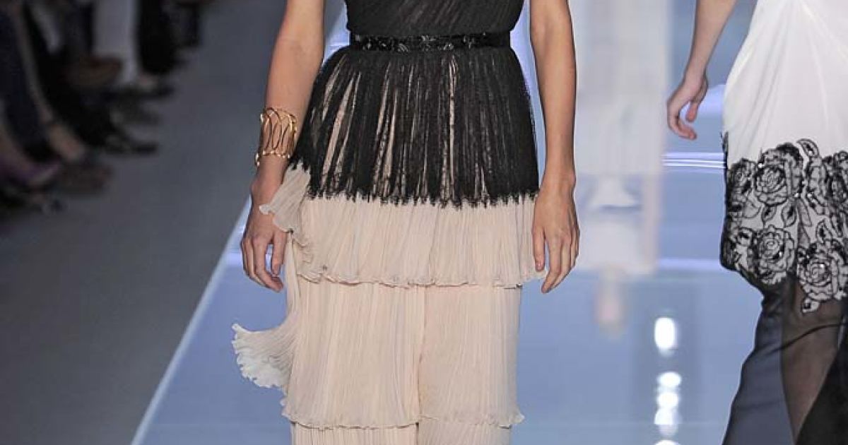 Christian Dior прет-а-порте весна-лето 2012 / © EastNews