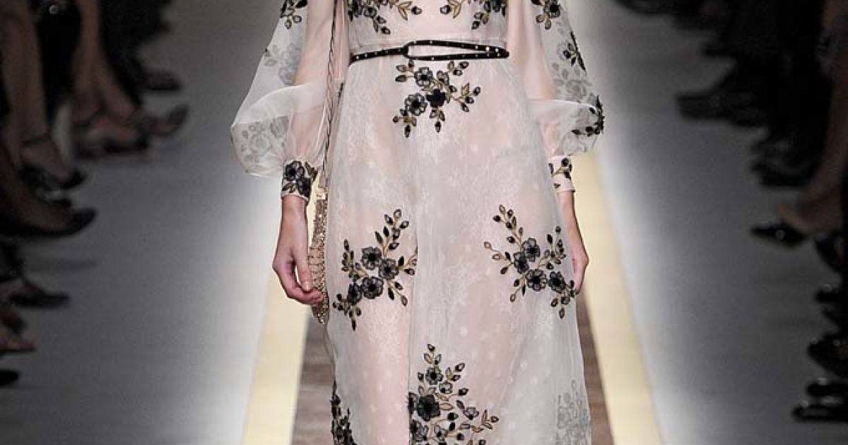 Valentino прет-а-порте весна-лето 2012 / © EastNews