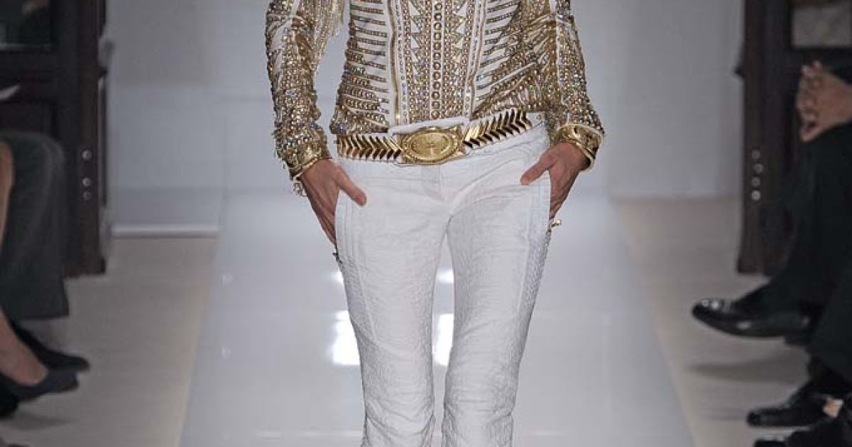 Balmain прет-а-порте весна-лето 2012 / © EastNews