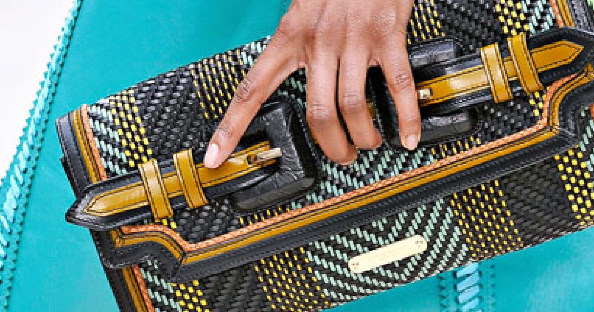 Burberry весна-лето 2012