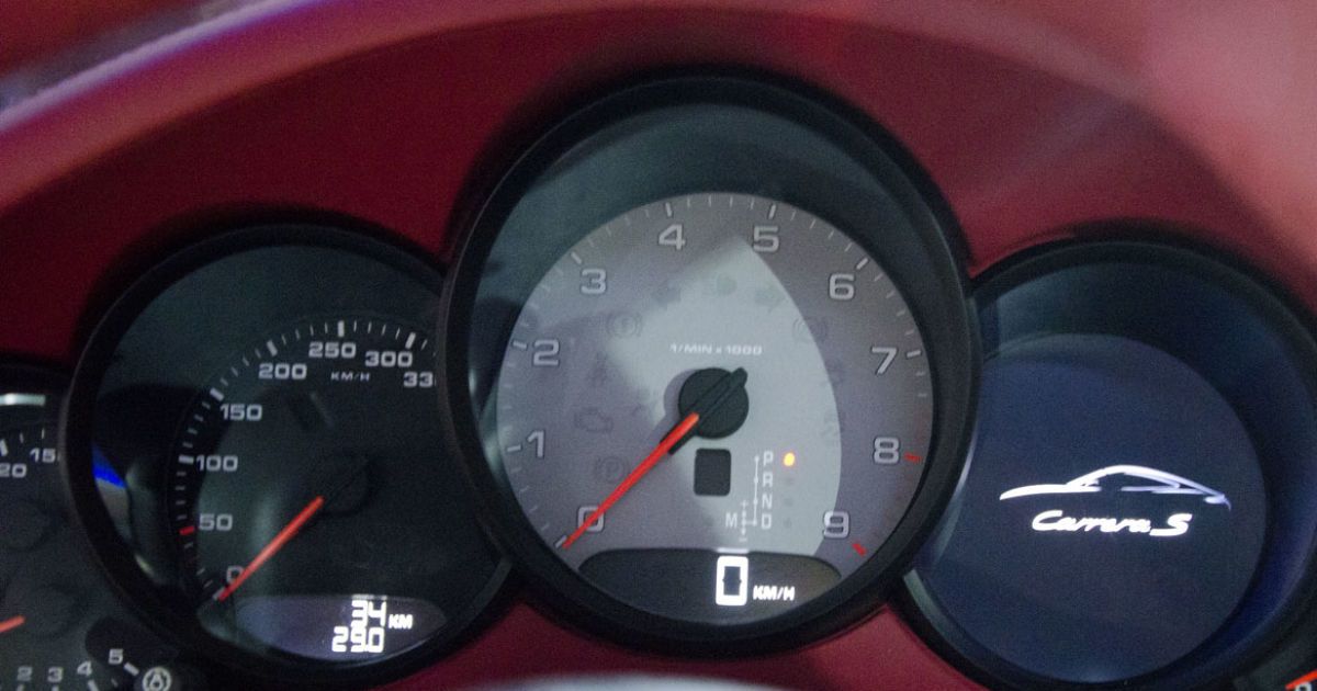 В Украину привезли новый Porsche 911_35