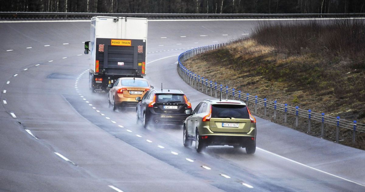 Volvo испытывают беспилотный автопоезд_3