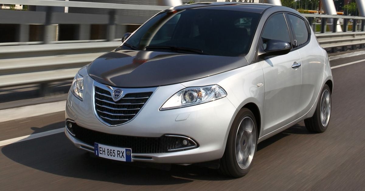 2012 Lancia Ypsilon_6