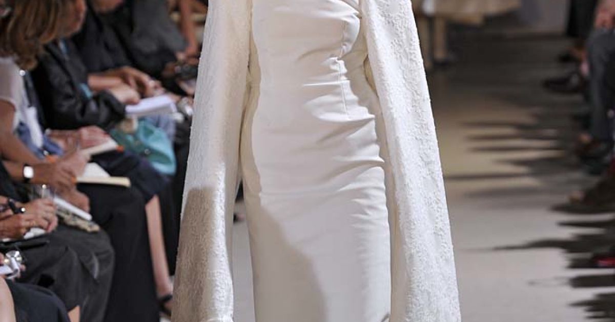 Comme des Garcons прет-а-порте весна-лето 2012 / © EastNews