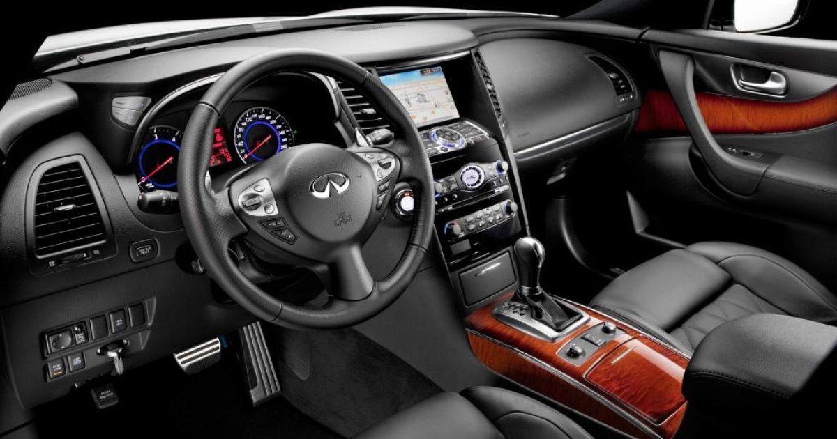 В Украину привезли дизельные Infiniti FX_3