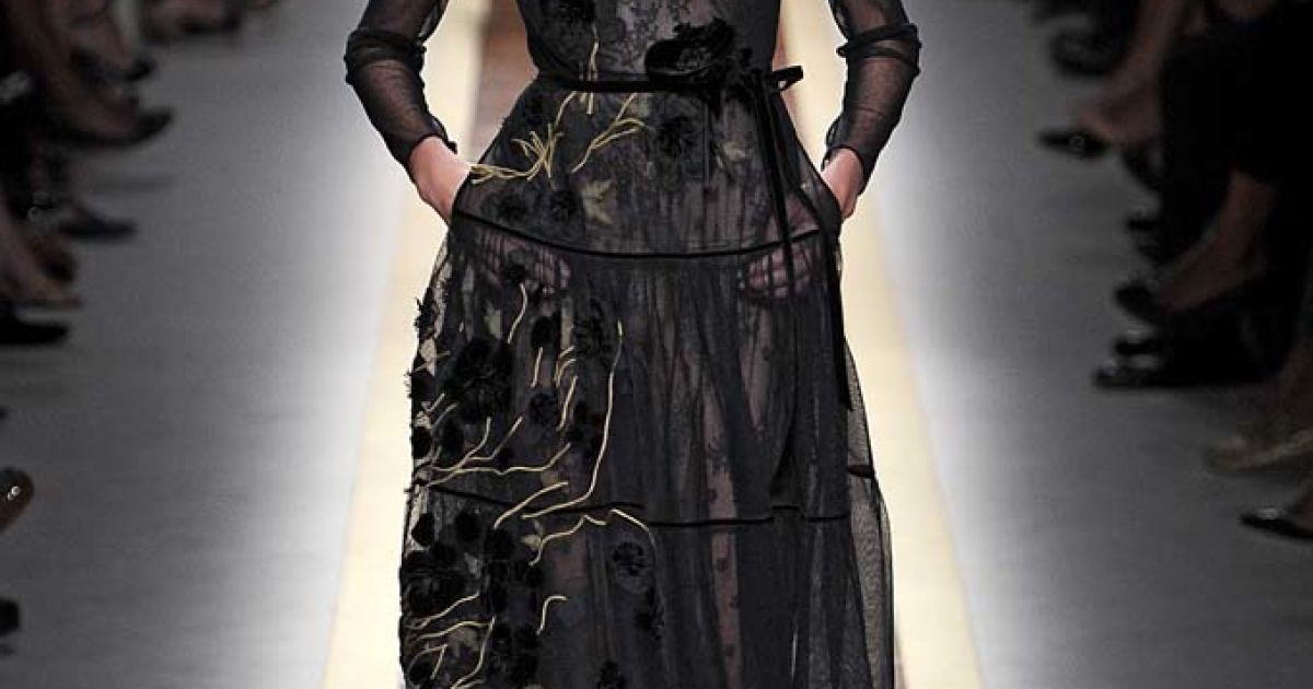 Valentino прет-а-порте весна-лето 2012 / © EastNews