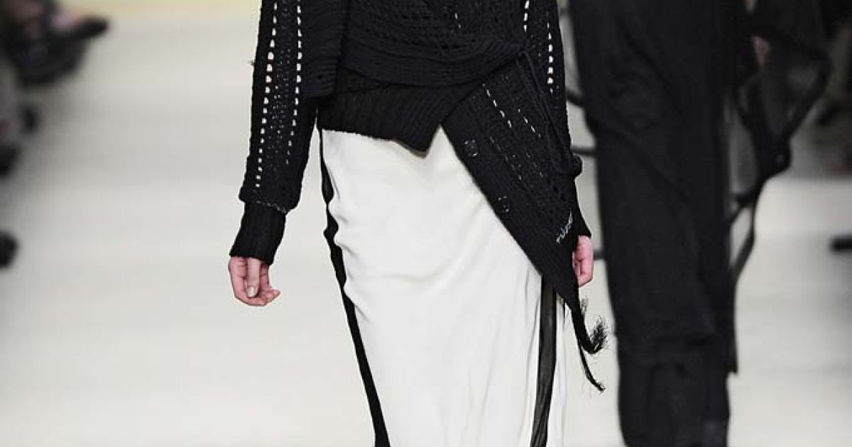 Ann Demeulemeester  прет-а-порте весна-лето 2012 / © EastNews