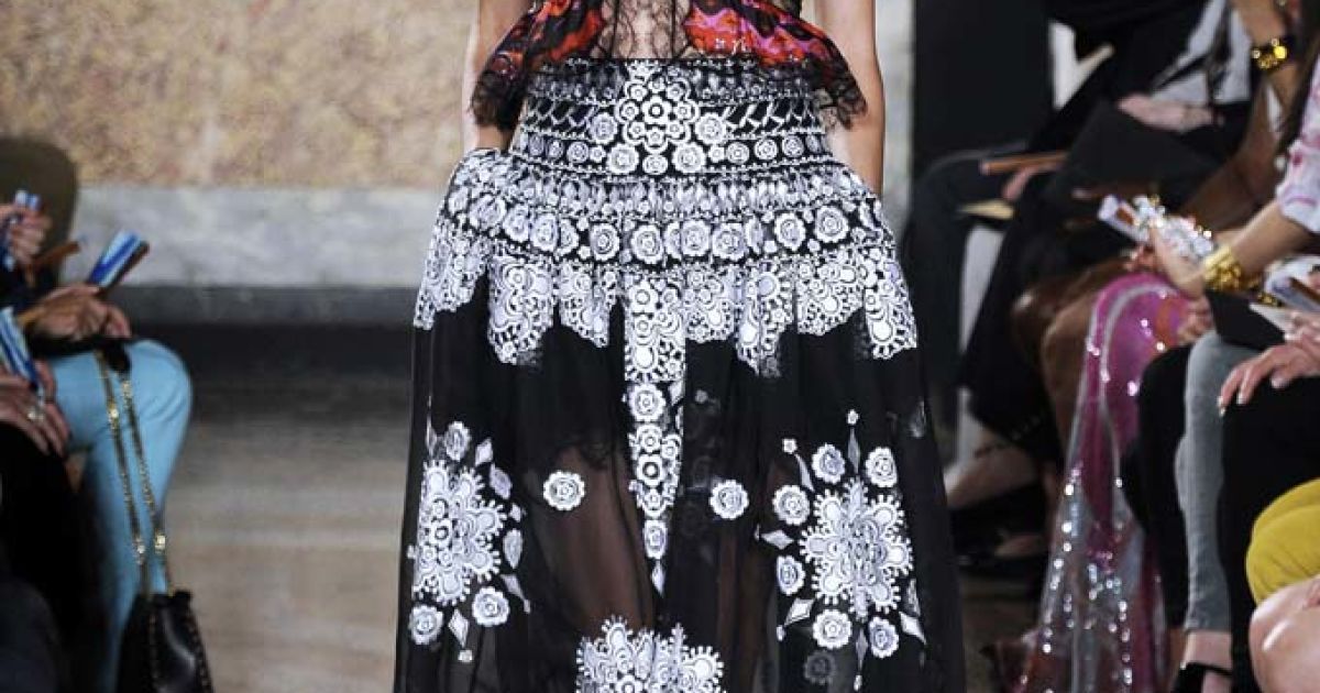 Emilio Pucci прет-а-порте весна-лето 2012 / © EastNews