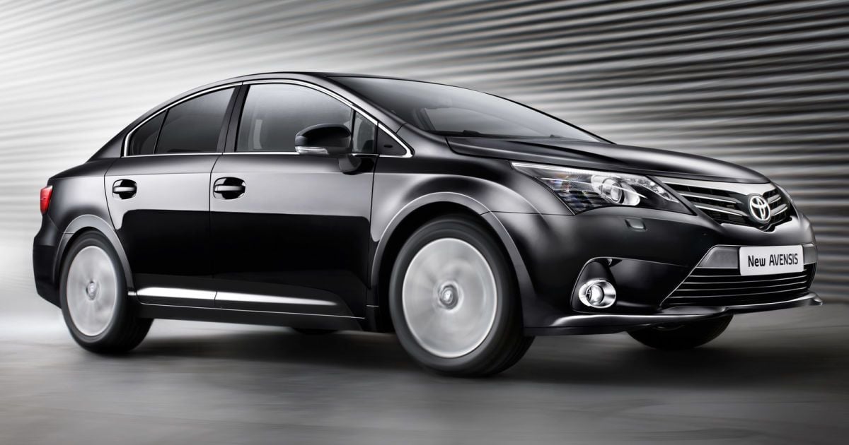 В Англии начали сборку новой Toyota Avensis_4