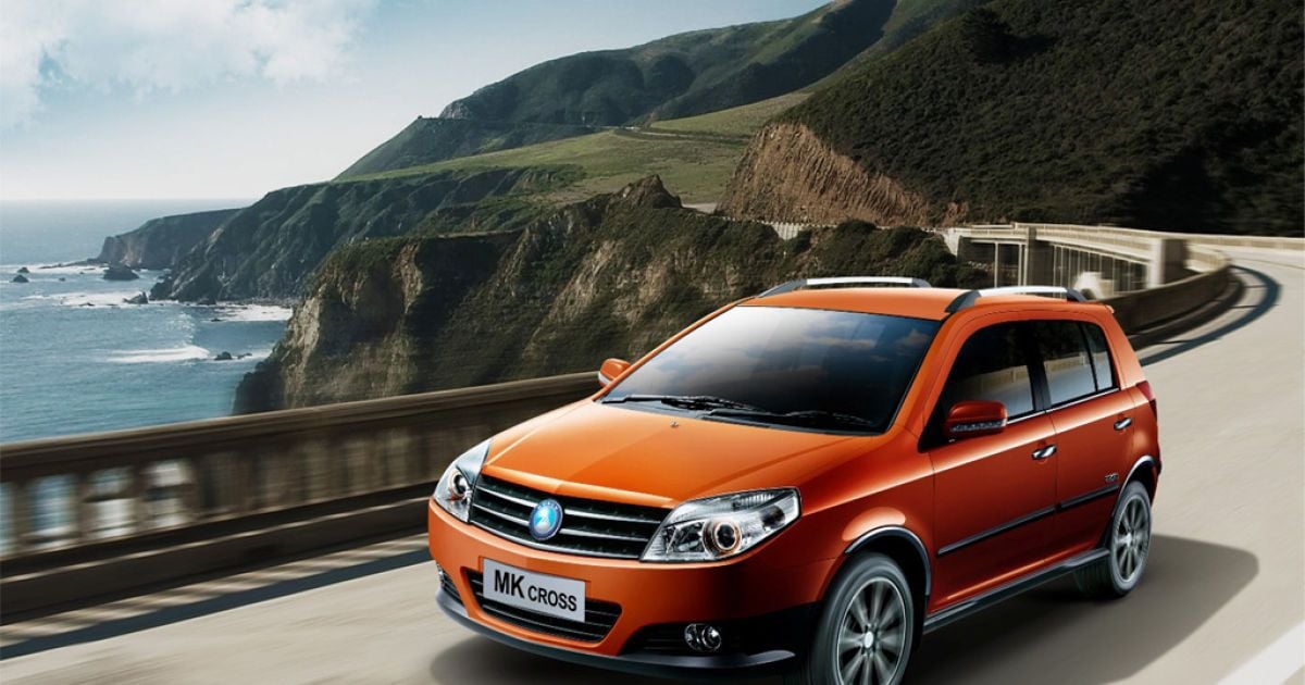 Geely начал продавать в Украине кроссовер MK Cross