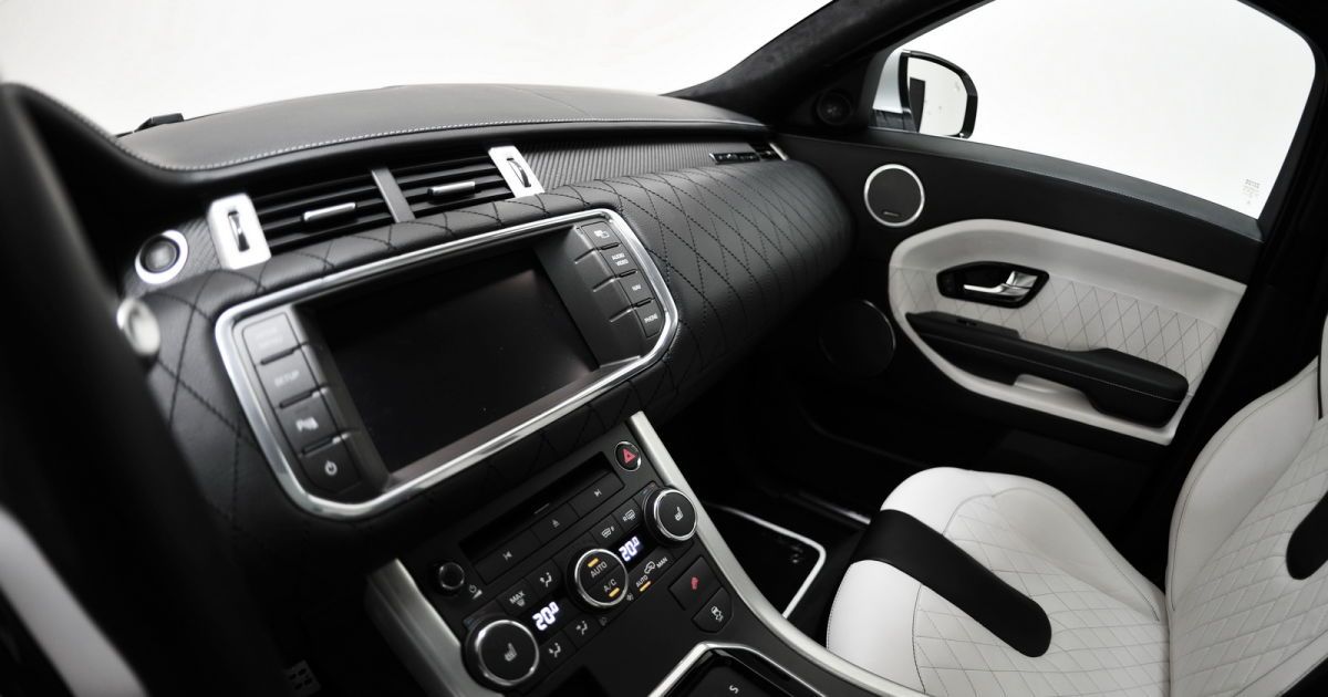 Немцы адаптировали Land Rover Evoque для шейхов_20