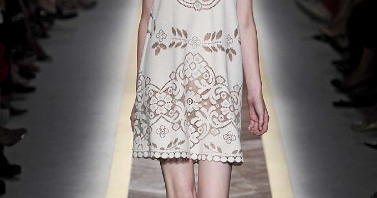 Valentino прет-а-порте весна-лето 2012 / © EastNews