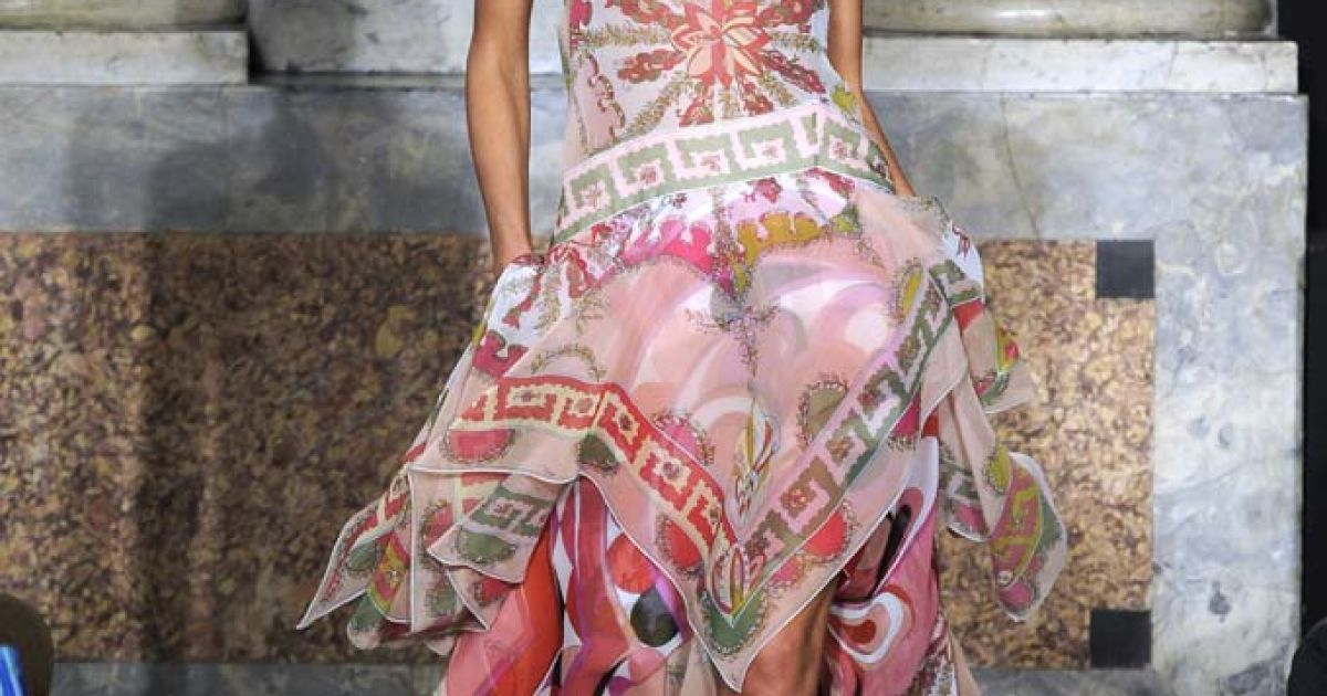 Emilio Pucci прет-а-порте весна-лето 2012 / © EastNews