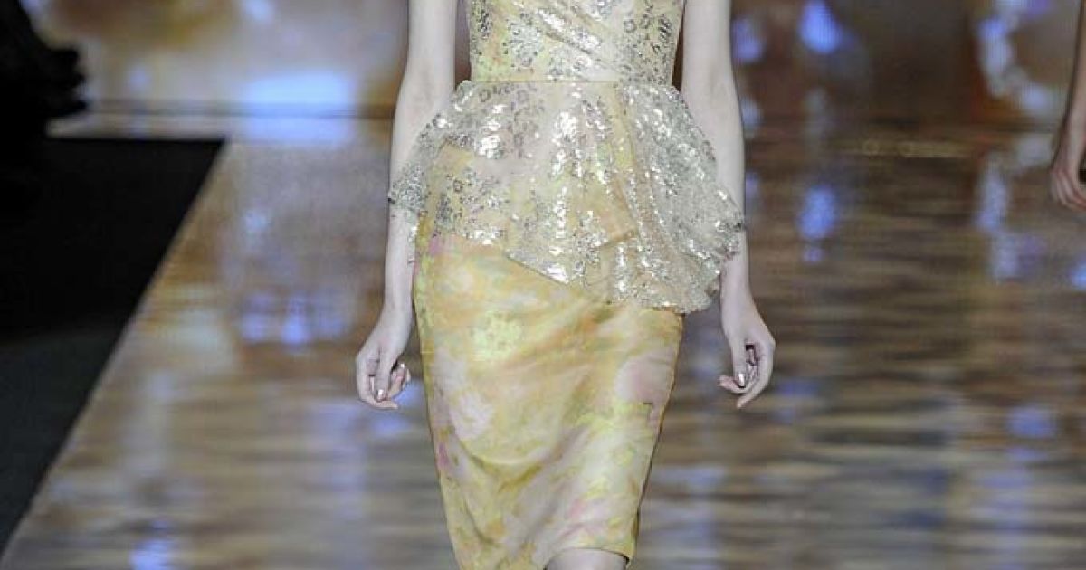 Badgley Mischka прет-а-порте весна-лето 2012 / © EastNews
