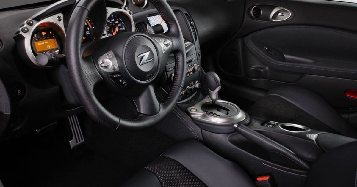 Nissan обновил купе 370Z_9