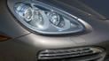 Porsche пообещал вкрутить фары в Cayenne за 45 минут