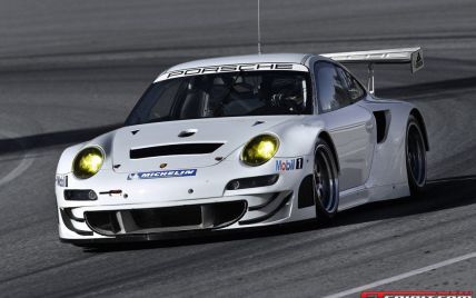 Porsche представил своего гоночного "монстра" - 911 GT3 RSR