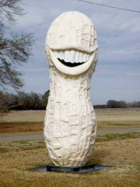 Памятник арахису. Джорджия, США / © 