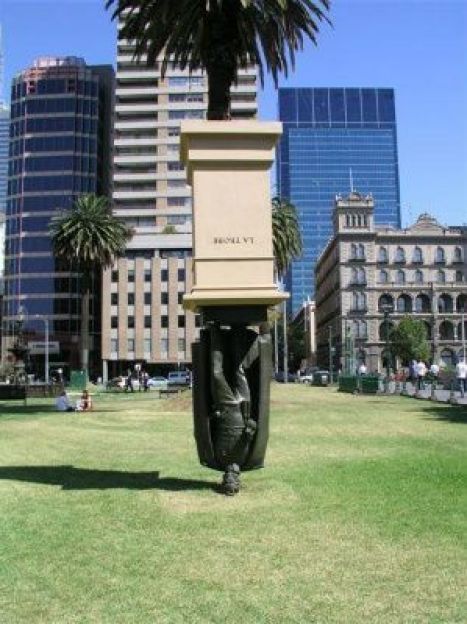 Памятник Чарьльзу Ле Тробе. Мельбурн, Австралия / © 