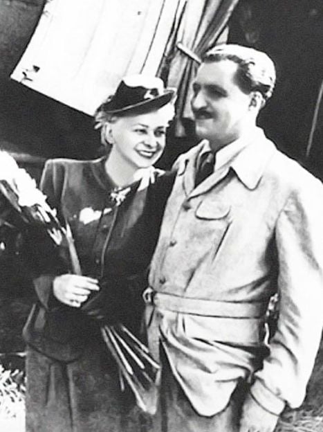 Валентина Серова и Константин Симонов Франция, 1946 год / © 