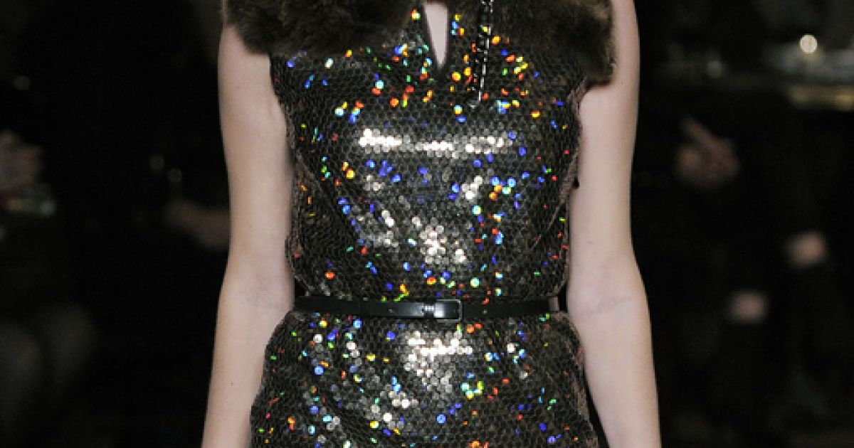 Loewe прет-а-порте осень-зима 2010-2011 (East News)