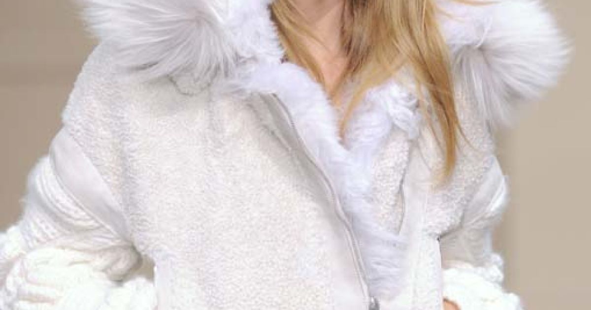 Julien Macdonald прет-а-порте осень-зима 2010-2011 (East News)