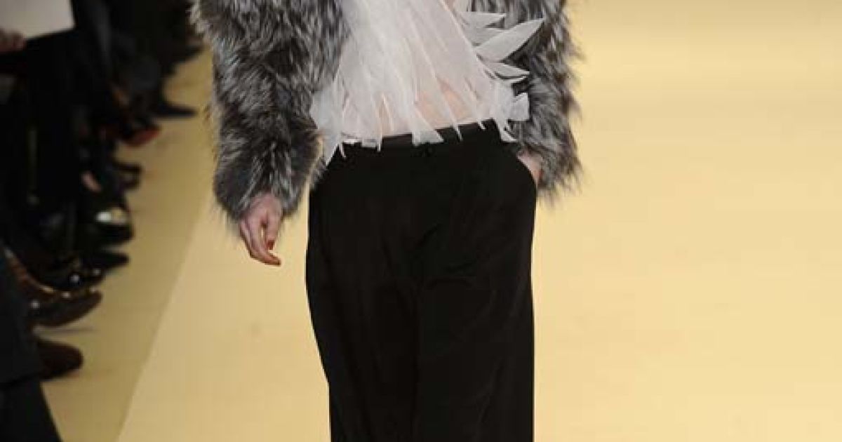Carolina Herrera прет-а-порте осень-зима 2010-2011 (East News)