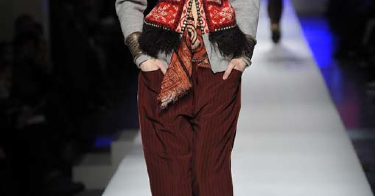 Jean Paul Gaultier прет-а-порте осень-зима 2010-2011 (East News)