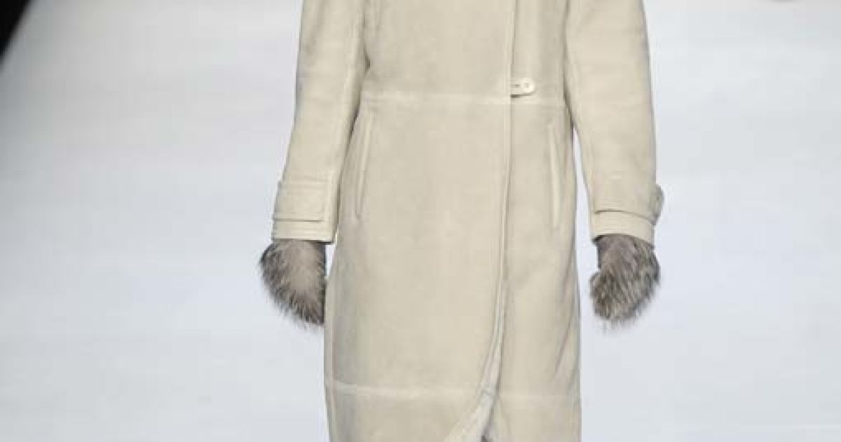Max Mara прет-а-порте осень-зима 2010-2011 (East News)