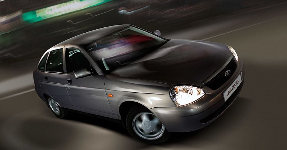 ВАЗ начал продажи обновленных Lada Priora