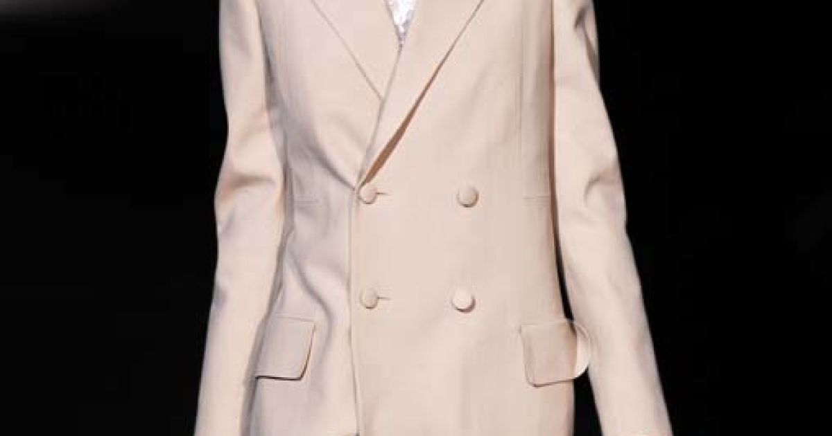 Givenchy прет-а-порте осень-зима 2010-2011 (East News)