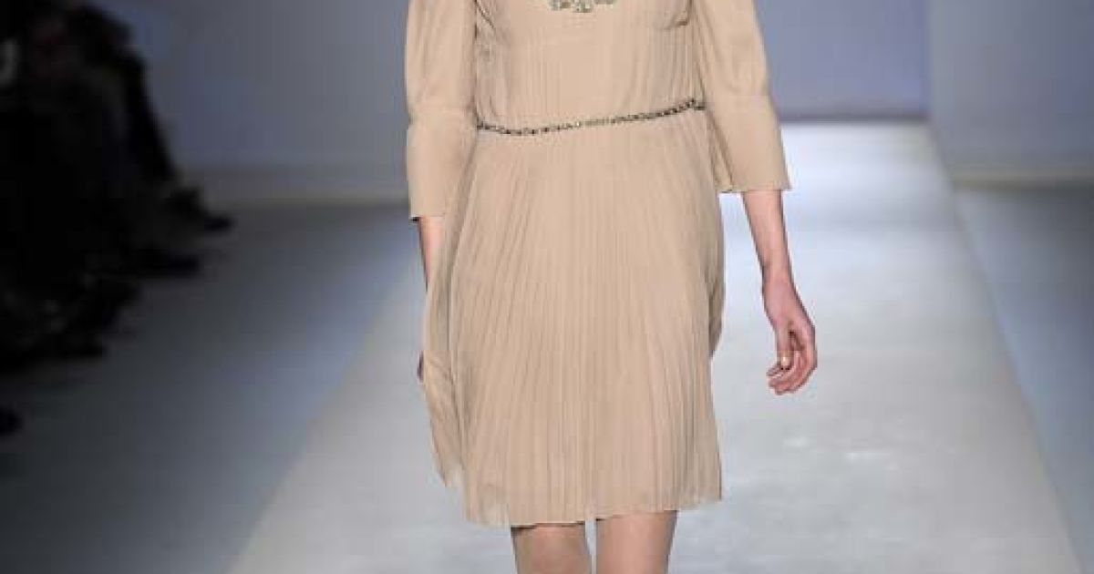 Alberta Ferretti прет-а-порте осень-зима 2010-2011 (East News)
