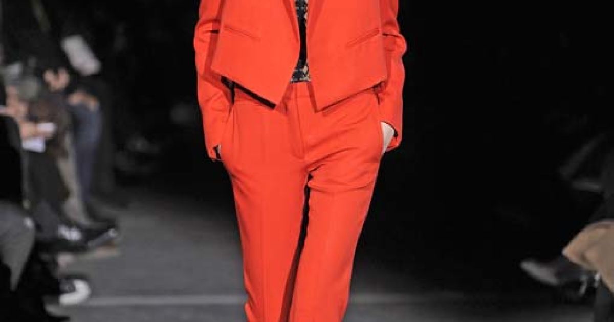 Givenchy прет-а-порте осень-зима 2010-2011 (East News)