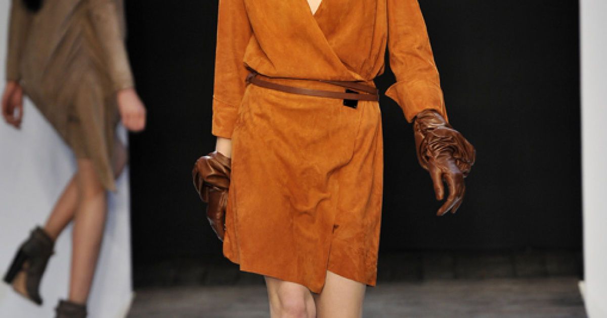 Guy Laroche прет-а-порте осень-зима 2010-2011 (East News)