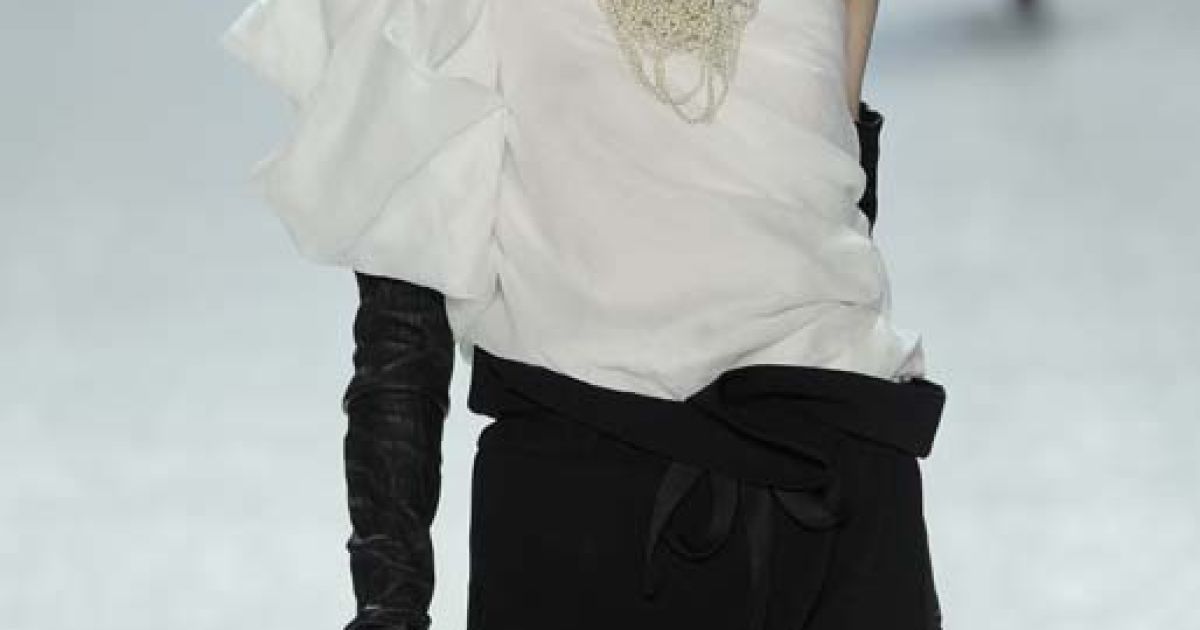 Vera Wang прет-а-порте осень-зима 2010-2011 (East News)