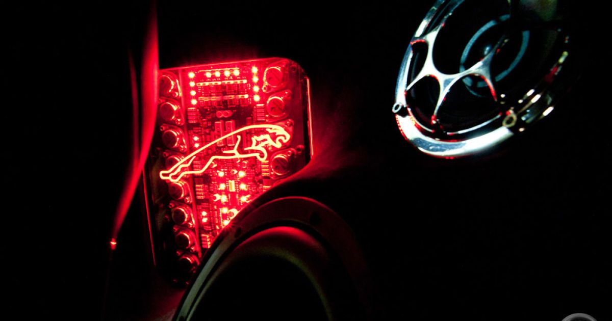Jaguar XK8_11