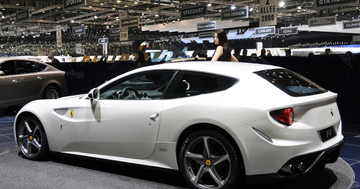 ferrari ff geneva_2