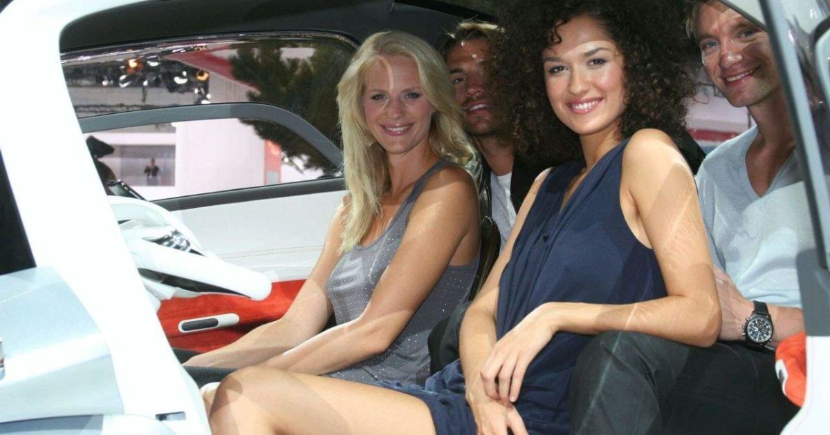Frankfurt Auto Show Girls_6