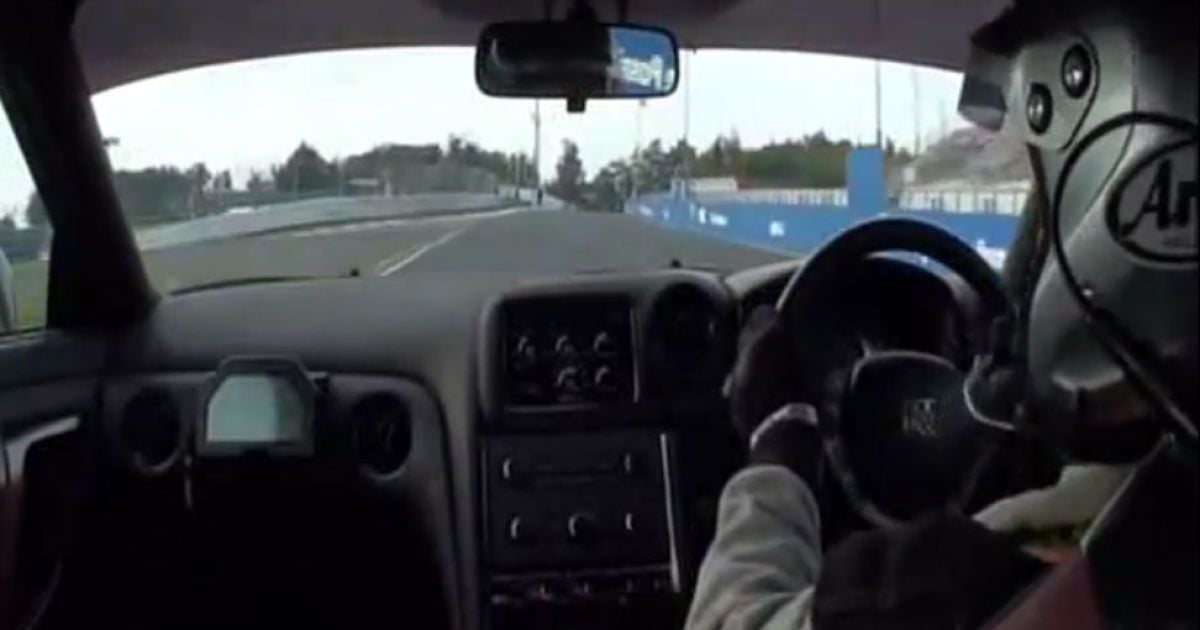 Nissan GT-R 2012 вновь побил рекорд Нюрбургринга