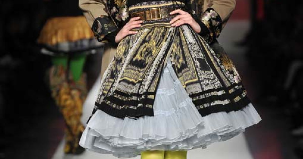 Jean Paul Gaultier прет-а-порте осень-зима 2010-2011 (East News)
