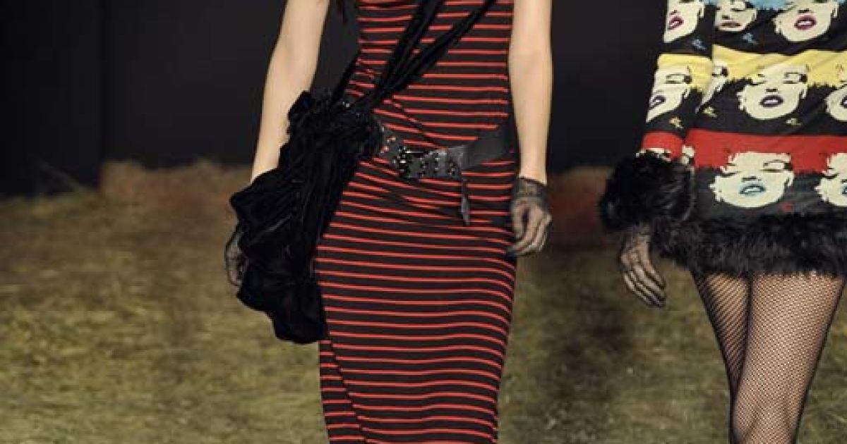 Betsey Johnson прет-а-порте осень-зима 2010-2011 (East News)