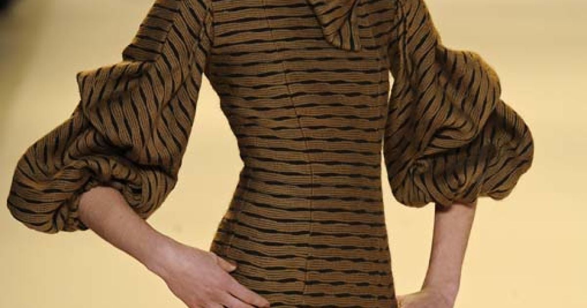 Carolina Herrera 
прет-а-порте осень-зима 2010-2011 (East News)