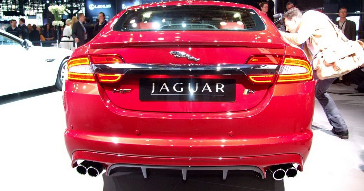 Jaguar XF_6
