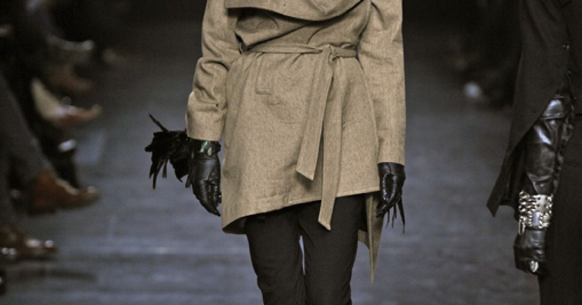 Ann Demeulemeester прет-а-порте осень-зима 2010-2011 (East News)