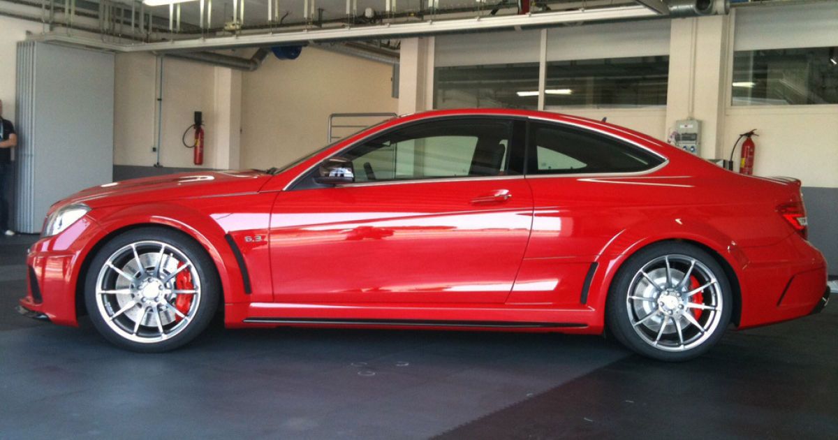 "Фотошпионы" представили миру Mercedes-Benz C63 AMG Black Series